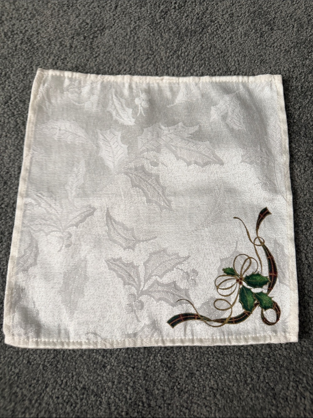 Vintage Lenox Holiday Jacquard Cocktail Napkins w/Green Holly Accent set of 12